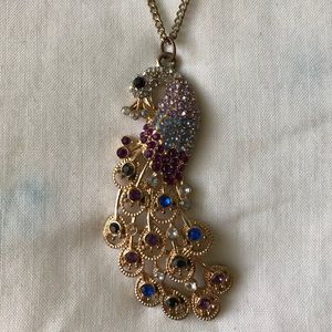 Forever 21 peacock necklace